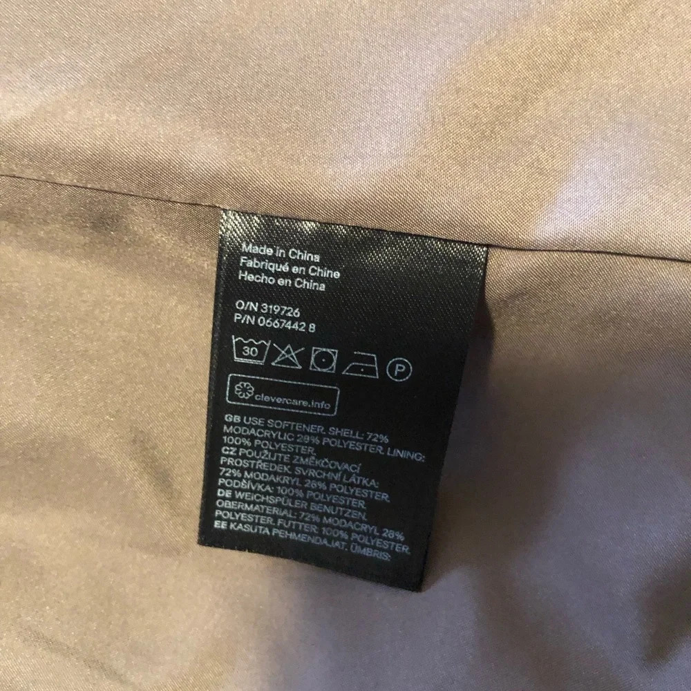 H&M faux fur vest - Picture 6 of 8